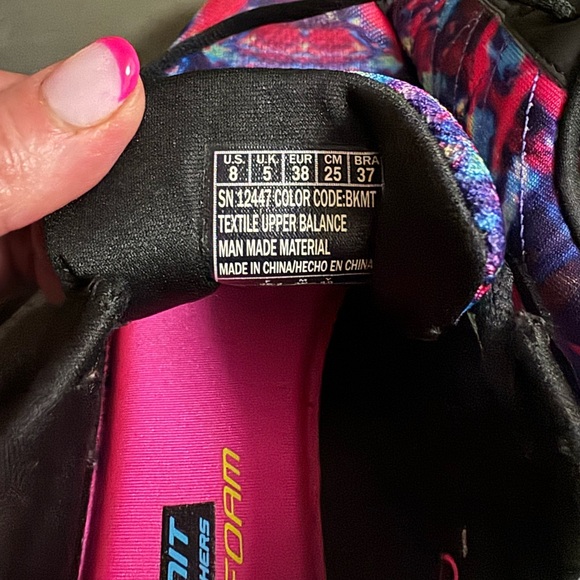 Women's Skechers Tie Dye Sketch-Knit Memory Foam Sneakers - Picture 4 of 7